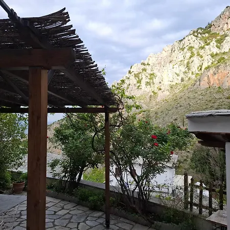 Ntona Holiday home *
